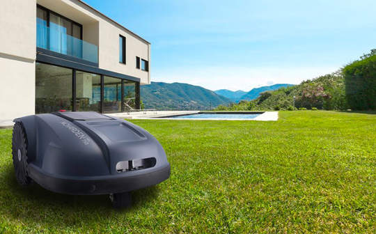 Tondeuses robots NOVARDEN : 3 solutions pour les petites surfaces