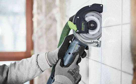 Présentation de la tronçonneuse béton sans fil DSC-AGC 18-125 FH Li EB-Basic Festool