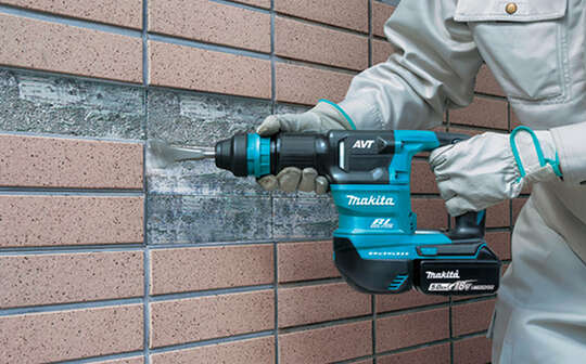 Marteau burineur sans fil Makita DHK180RTJ