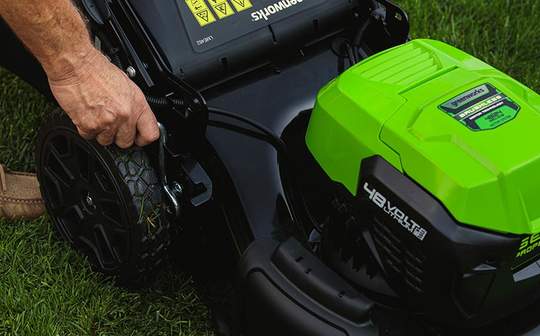 tondeuse sans fil brushless Greenworks 48 V 2021