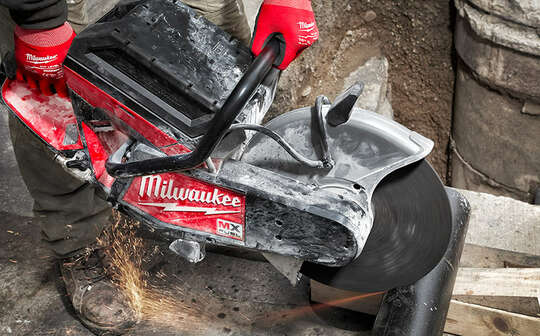 découpeuse béton sans fil MXF COS350 Milwaukee