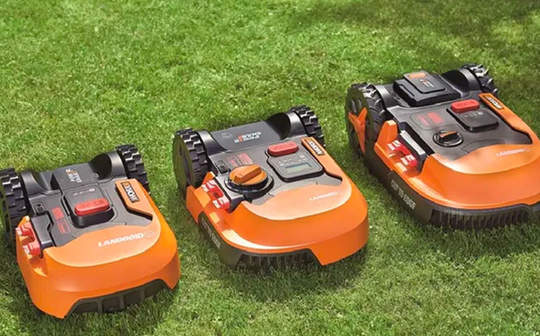 robots tondeuses Worx Landroid WR165E, WR167E, WR148E et WR147E.1 