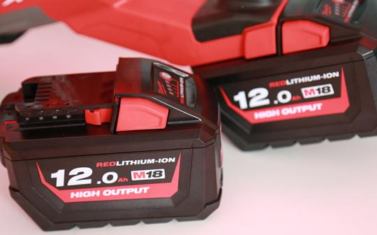 Nouvelle batterie MIlwaukee M18 HB12 12 Ah 18 V