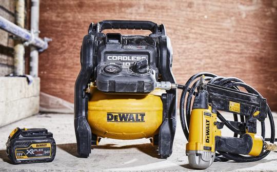 Compresseur sur batterie DEWALT DCC1054 XR FLEXVOLT