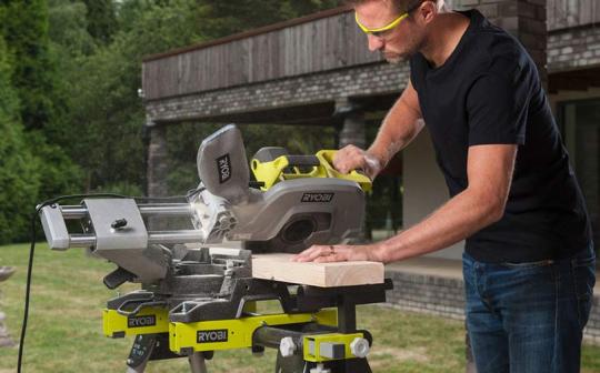 Avis et prix scie à onglets radiale Ryobi EMS305RG 305 mm