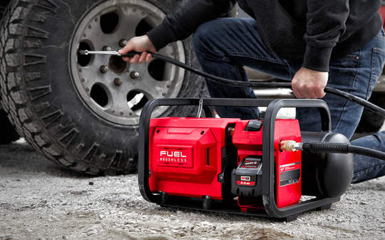 compresseur sans fil Milwaukee M18FAC-0