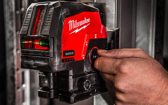 laser Milwaukee M12 CLLP