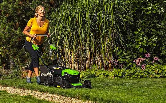 tondeuse sur batterie GREENWORKS Gd40lm46sp