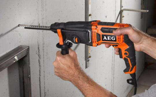 Perforateur SDS-Plus AEG KH 24 IE