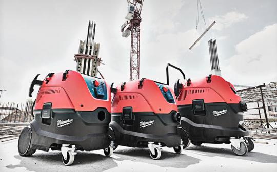 Test et avis des aspirateurs de chantier Milwaukee AS 30 LAC AS 30 MAC AS 42 MAC