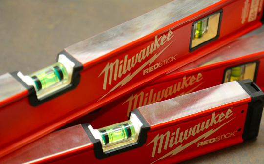 Test et avis des niveaux à bulle Milwaukee REDSTICK