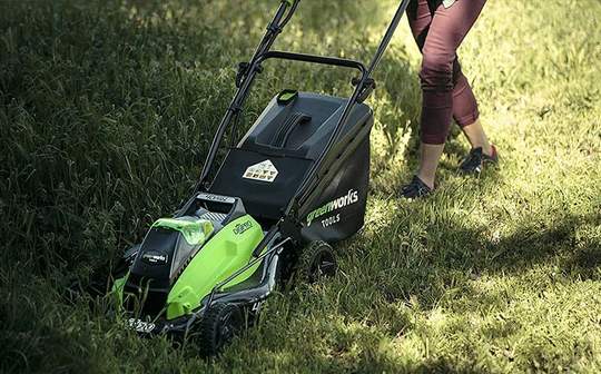 test et avis de la tondeuse à gazon greenworks GD40LM45 2500407UC