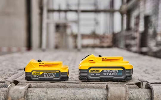 batteries renforcées Powerstack XR 18 V DCBP518G-XJ et DCBP034G-XJ Dewalt 