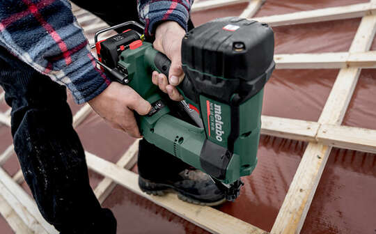 cloueur sans fil NFR 18 LTX 90 BL 612090800 Metabo