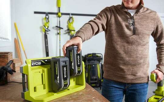batteries et chargeurs Ryobi dernière génération 