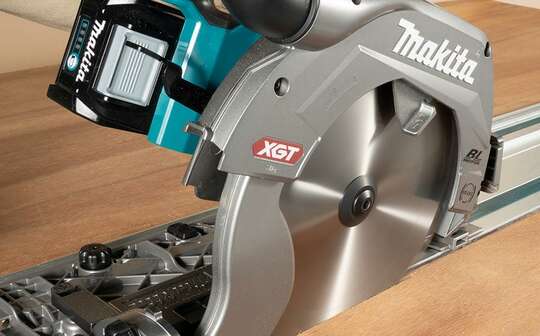 scie circulaire sans fil 40 V HS009GZ Makita