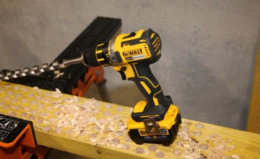 Perceuse-visseuse DCD790M2 DeWALT