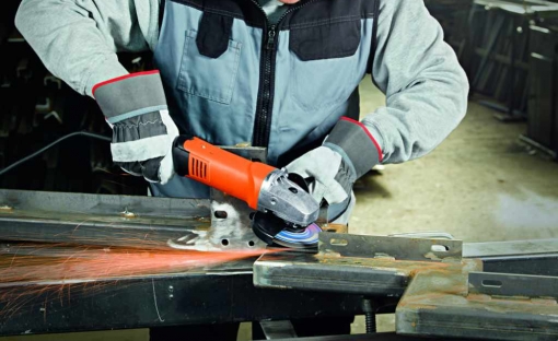 Meuleuse d'angle compacte avec FEIN ErgoGrip pour un travail confortable