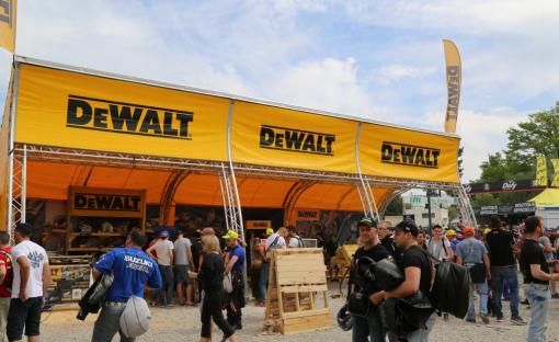 Évènement Moto GP Le Mans 2016 team Yamaha Tech3 - DeWALT, FACOM et Stanley © Zone Outillage - Benjamin Leharivel