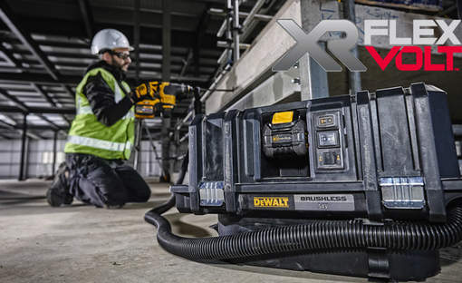 DCV586M : le nouvel aspirateur eau et poussière sur batterie TSTAK DEWALT