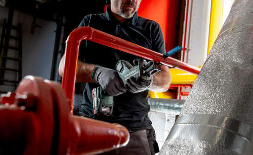 Des coupes rapides et efficaces avec les scies sabres 18 V SSE 18 LTX BL