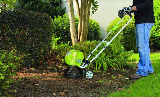 Test complet et avis de la motobineuse sur batterie Greenworks G40TL