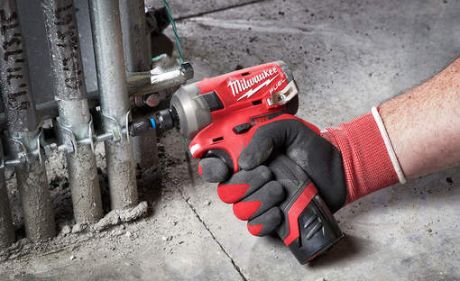 Milwaukee lance sa nouvelle visseuse à chocs hydraulique silencieuse
