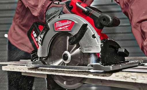 scie circulaire sans fil M18 FCSG66 Milwaukee