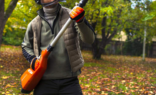 Husqvarna Combi Concept 120iTK4 : un outil sur batterie multifonction