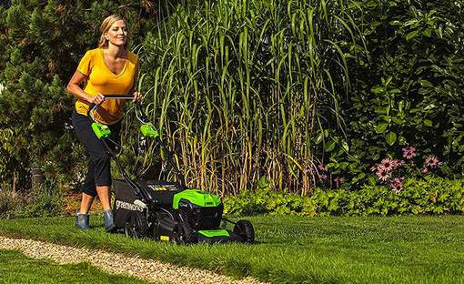 tondeuse sur batterie GREENWORKS Gd40lm46sp