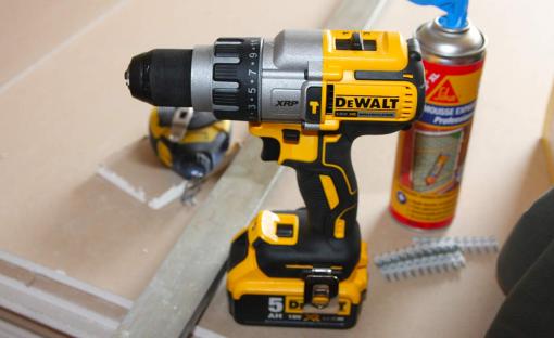Perceuse-visseuse à percussion DCD996 XRP DEWALT