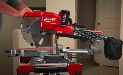 Scie à onglets radiale Milwaukee M18 FMS254