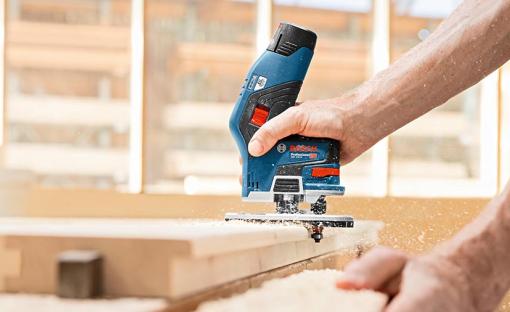 Test et avis affleureuse sans fil GKF12V-8 Bosch Professional