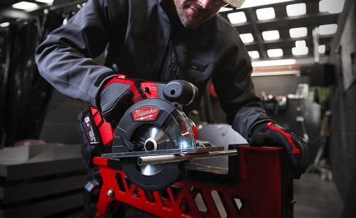 Test et avis de la scie circulaire M18 FMCS Milwaukee