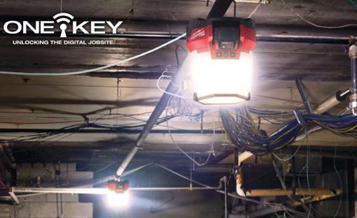 Test et avis des projecteurs de chantiers Milwaukee M18 SLSP et M18 ONESLSP ONE-KEY