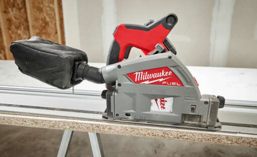 scie plongeante sans fil M18 FPS55 Milwaukee 