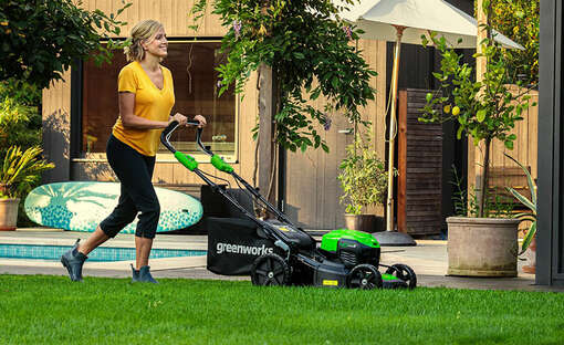 tondeuse à gazon sans fil autotractée GD40LM46SP Greenworks