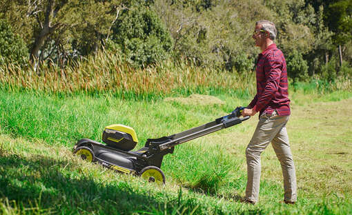 tondeuse tractée sur batterie RY36LMXSP53A Ryobi 36 V 53 cm