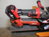 Meuleuses CAG125XPD Milwaukee et AG 125-A22 Hilti