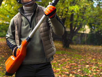 Husqvarna Combi Concept 120iTK4 : un outil sur batterie multifonction