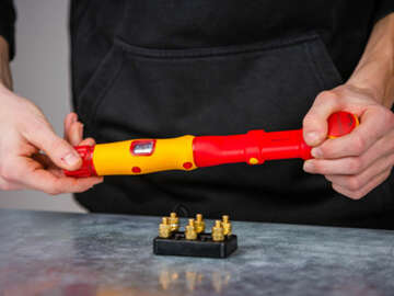clé dynamométrique electric isolée 2822 Wiha