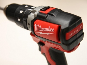 Perceuse-visseuse à percussion Milwaukee M18 BLPD-502C © Benjamin LEHARIVEL - Zone Outillage