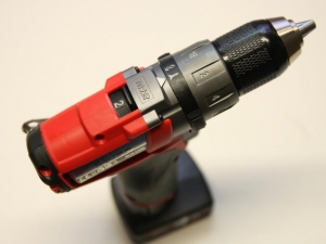 Perceuse-visseuse Brushless Milwaukee M12 CCD-402C  © Zone Outillage Benjamin Leharivel