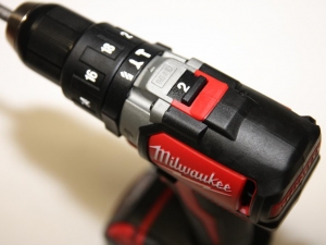 Perceuse-visseuse à percussion Milwaukee M18 BLPD-502C © Benjamin LEHARIVEL - Zone Outillage