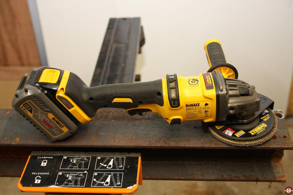 Meuleuse sans fil DeWALT 54V XR FLEXVOLT Ø125 mm Brushless DCG414N