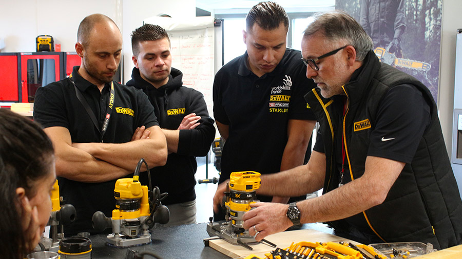 DEWALT inaugure son centre de formation certifié à Dardilly DEWALT inaugure son centre de formation certifié à Dardilly