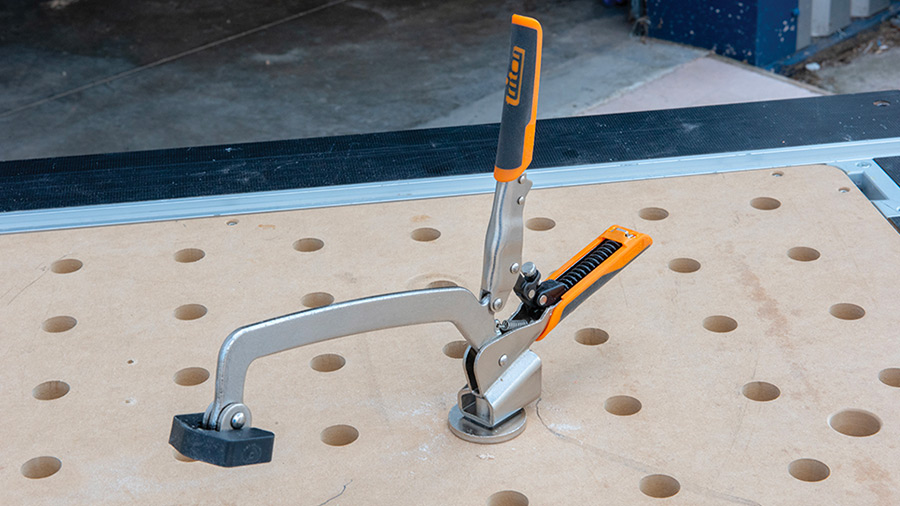 Pince de serrage pour perceuse à colonne Autojaws TRAADPBC6 150 mm TRITON Pince de serrage pour perceuse à colonne Autojaws TRAADPBC6 150 mm TRITON