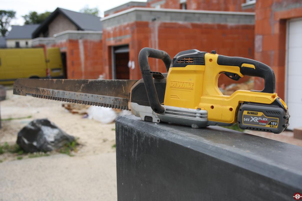 Scie alligator DEWALT 54V XR FLEXVOLT DCS398 © Benjamin LEHARIVEL - Zone Outillage