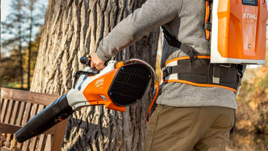 3 nouveaux souffleurs STIHL à batterie 36 V viennent compléter la