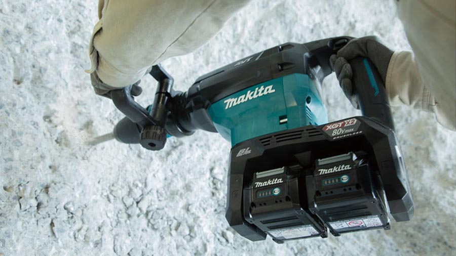 Test complet de la meuleuse sans fil Makita DGA505RMJ - Zone Outillage